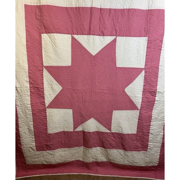 Queen Handmade Star & Angel Wings Quilt 63" x 80" Amazing Detailed Hand Quilting - Picture 4 of 16